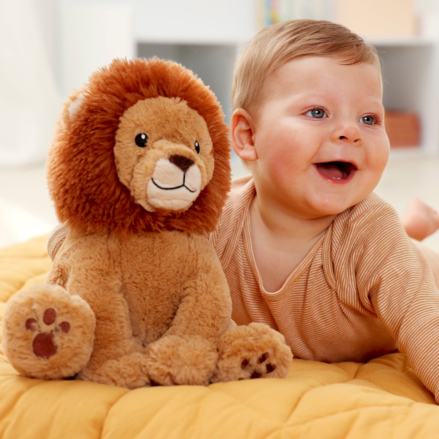 Louis The Lion | Smart Sensor Soothing Sound Machine
