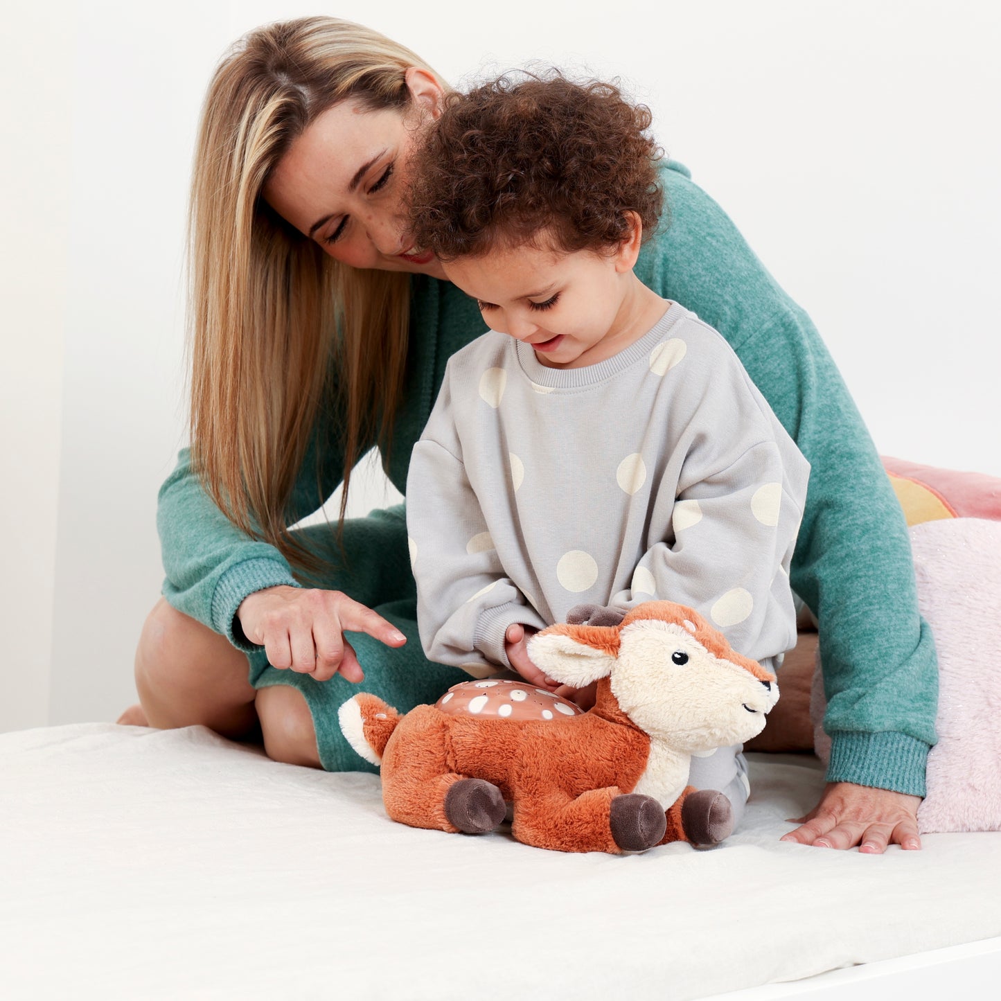 Twilight Buddies | Fawn Projecting Night Light