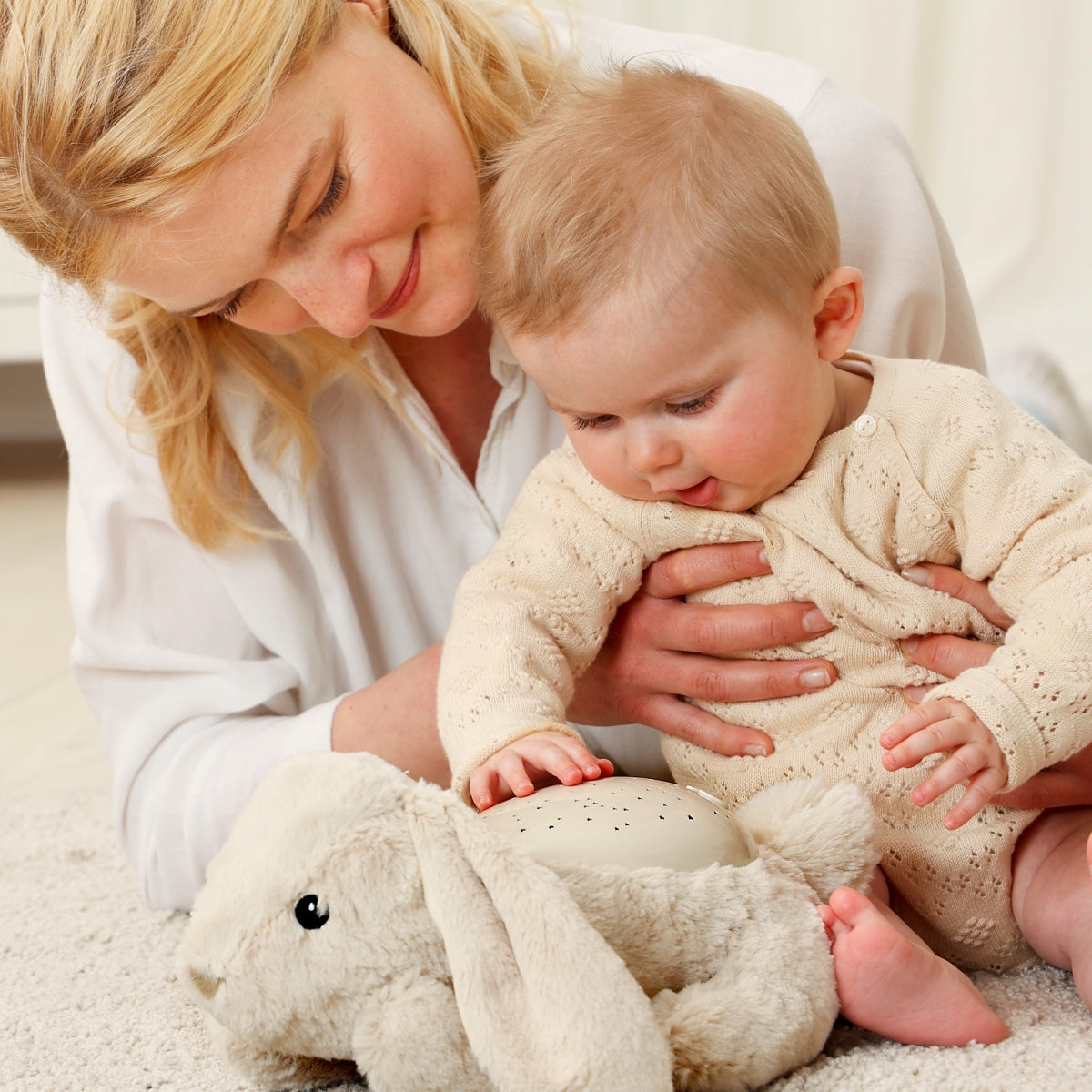 Twilight Buddies | Bunny Projecting Night Light