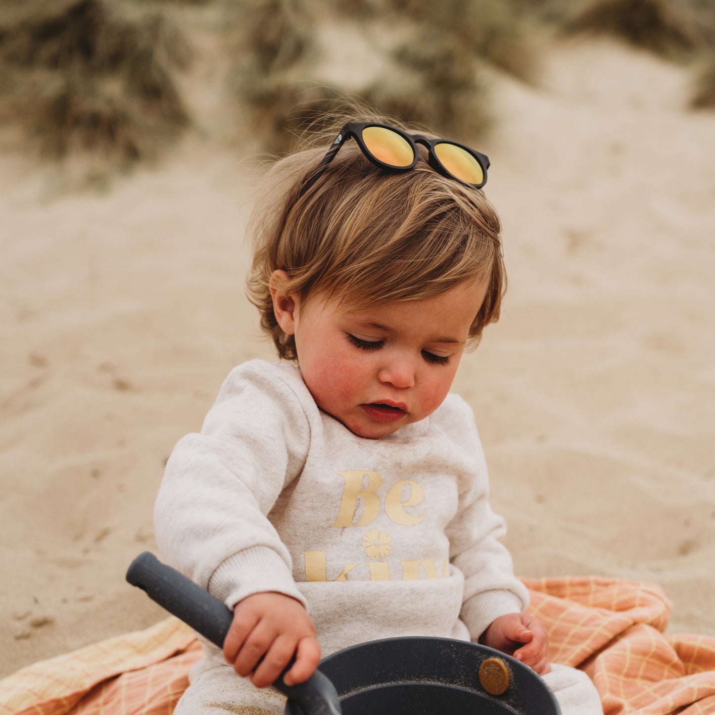 Non-Polarized Keyhole Sunglasses | "The Rockstar"