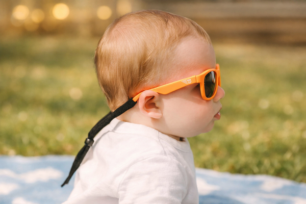Kids Sunglasses Safety Guide: UV Protection, Polarized vs. Non-Polarized Lenses, and What Parents Should Know