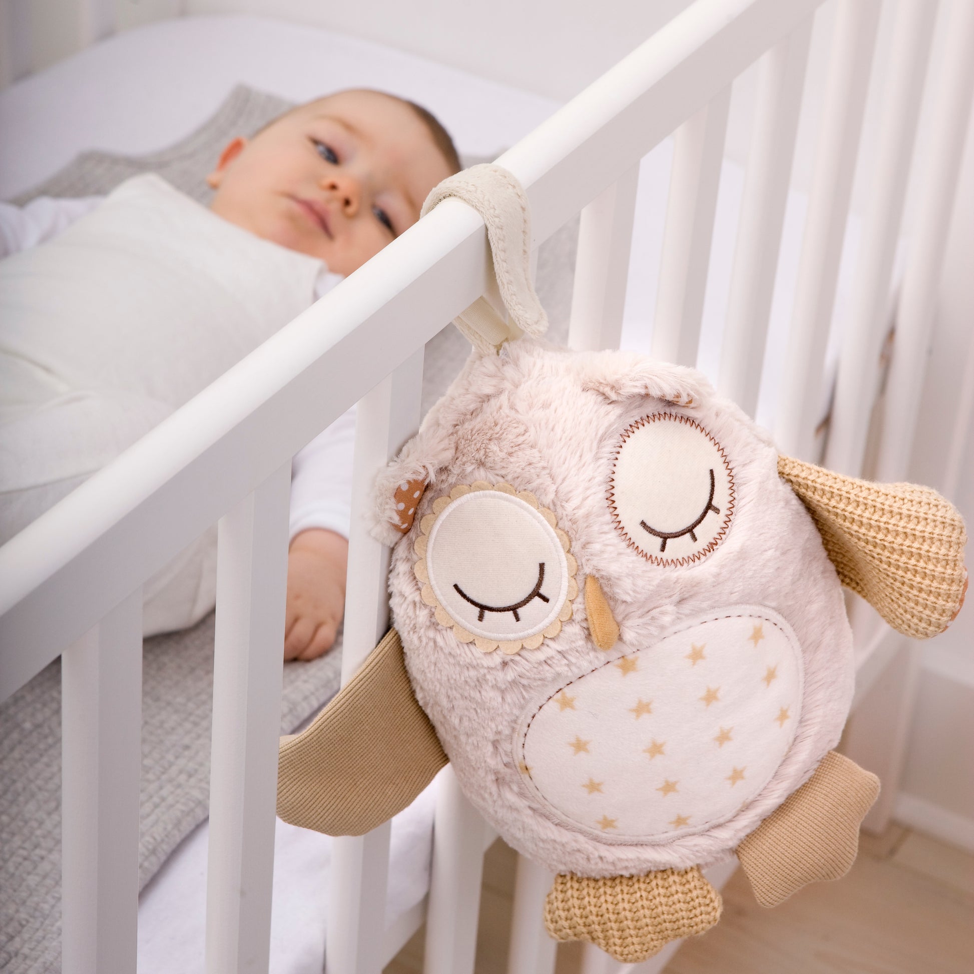 Nighty Night Owl | Smart Sensor Soothing Sound Machine