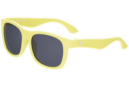 Non-Polarized Navigator Sunglasses | Lemon Zest